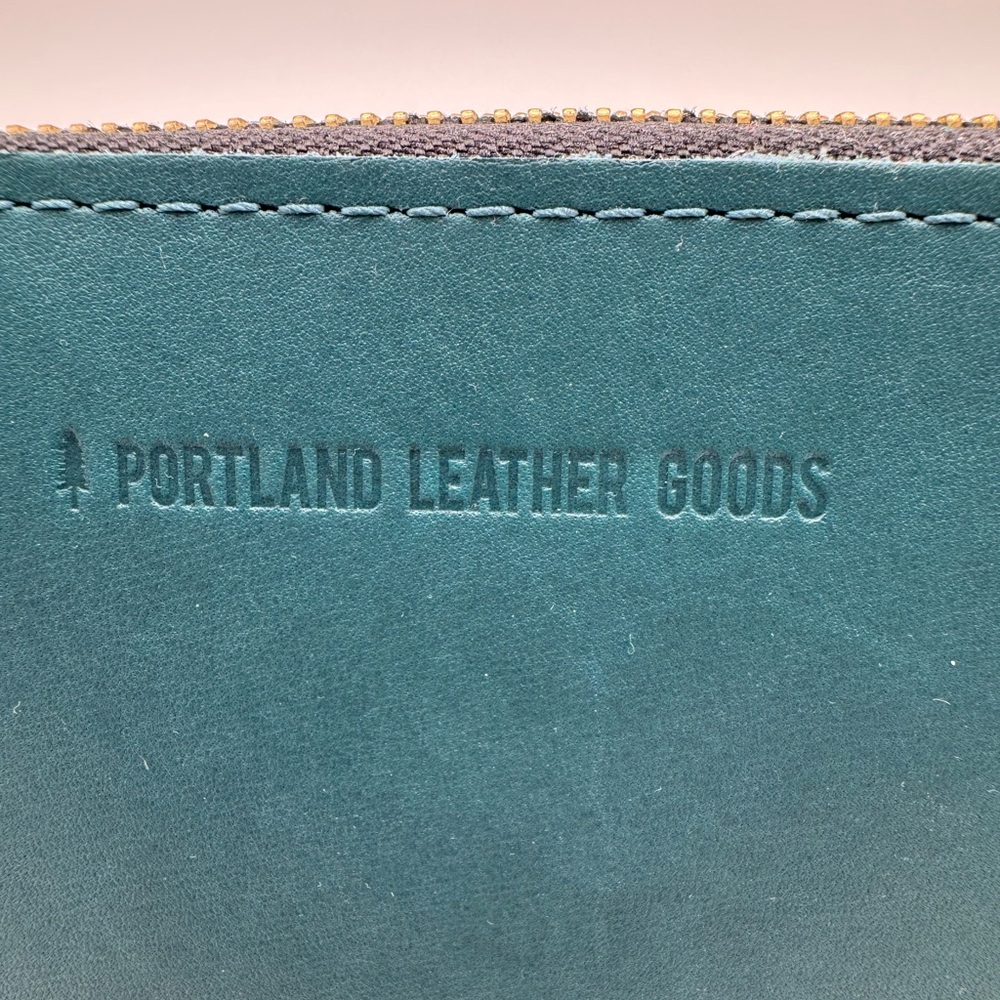 Portland Leather Harbor Zip-Around Leather Wallet - Picture 3 of 6